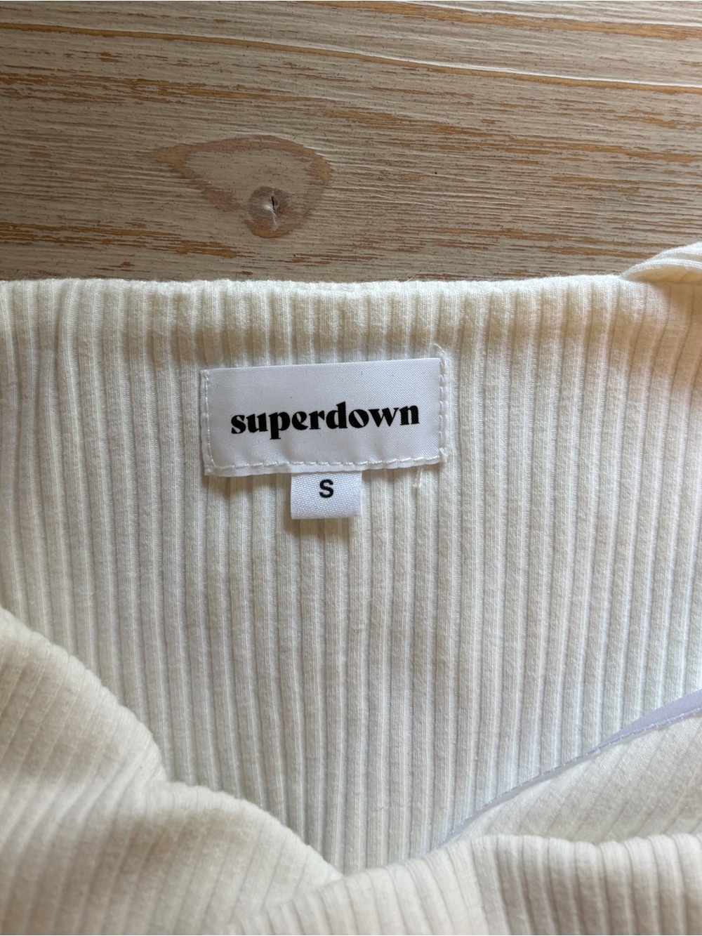 superdown Ribbed Tie-Shoulder Top - Picture 4 of 4